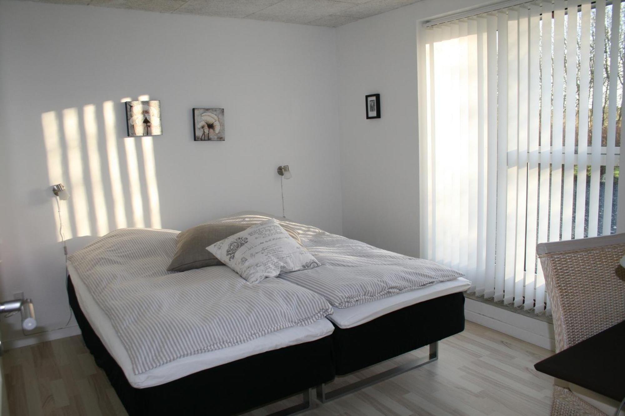 Sov Godt I Arnborg Bed & Breakfast Buitenkant foto