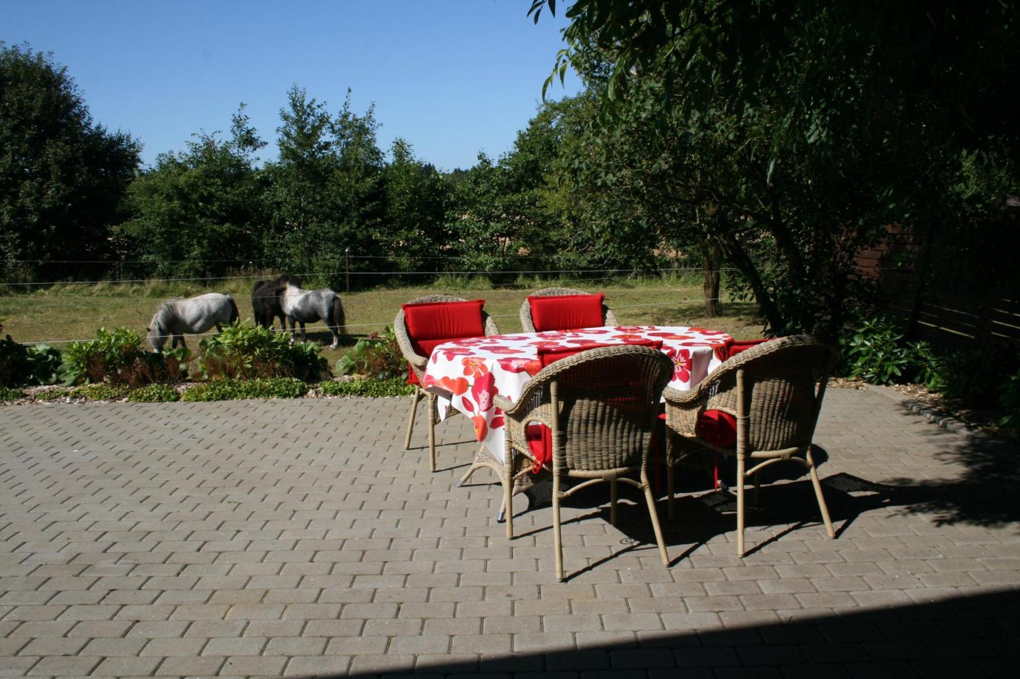 Sov Godt I Arnborg Bed & Breakfast Buitenkant foto