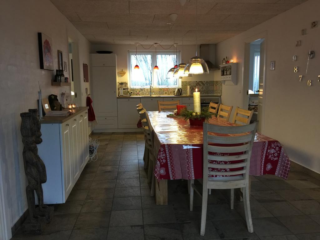 Sov Godt I Arnborg Bed & Breakfast Buitenkant foto
